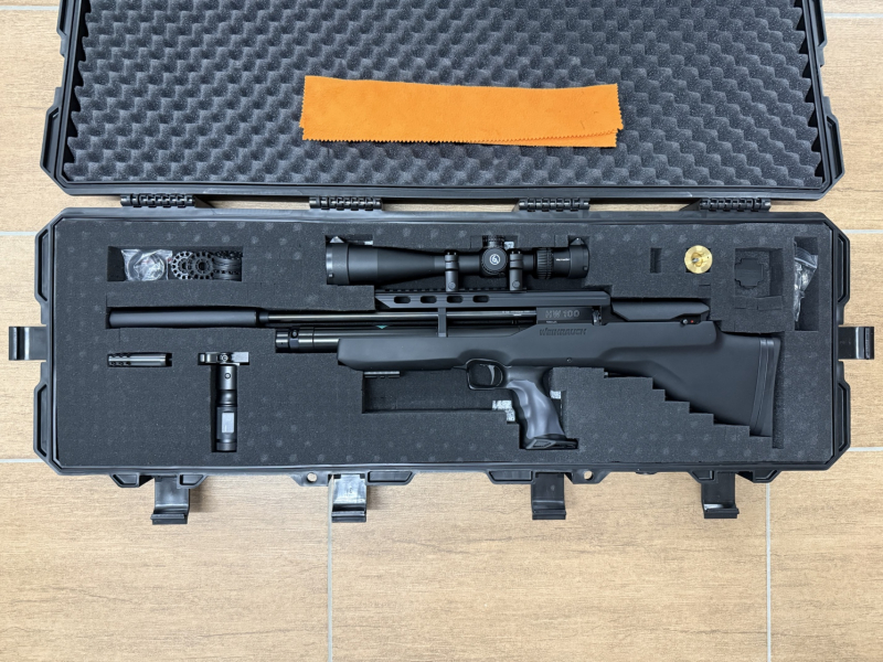 Weihrauch HW100 Bullpup 7,5J, Cal. 4.5mm incl. scope, case, orig. packaging, invoice