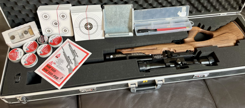 HW100 T Air Rifle with Accessoriesxx