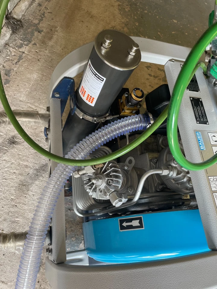 Bauer Mariner 200-B Compressor