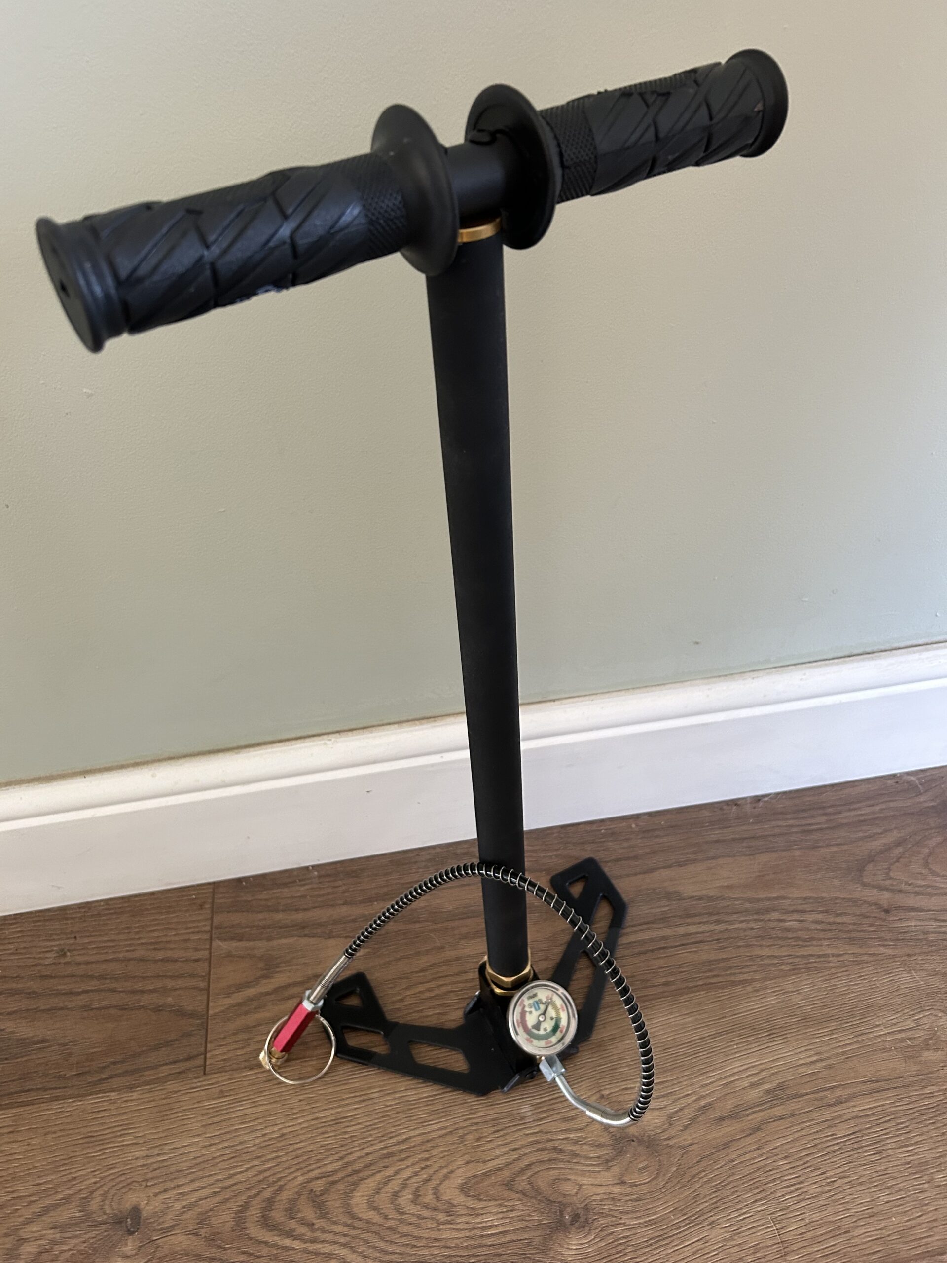 HW44 Air Pistol Kit – LOADED, Case, Tripod, Optics, Silencer, Pump etc