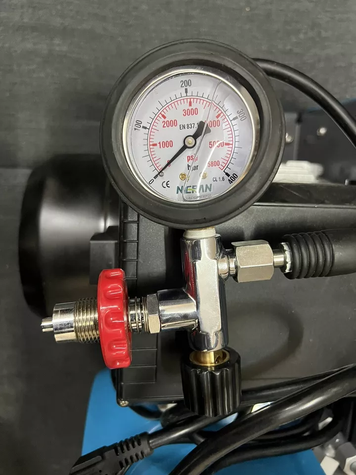 BREATHING AIR COMPRESSOR SCUBA DIVING AND SCBA 4500 PSI 100LMIN. 300 BAR 3.5CFM