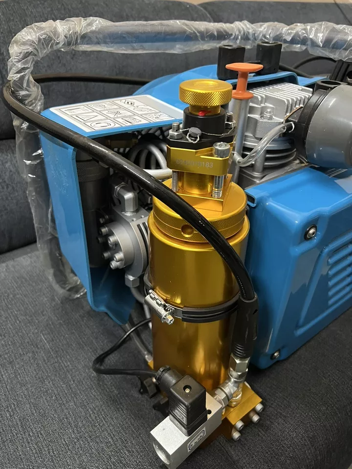 BREATHING AIR COMPRESSOR SCUBA DIVING AND SCBA 4500 PSI 100LMIN. 300 BAR 3.5CFM
