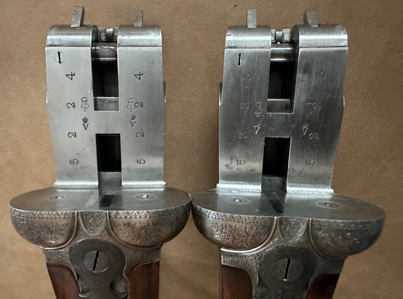 Pair of shotguns BOSS & Co 1270 ejectors leather case SN 52235224 DREAM PAIR