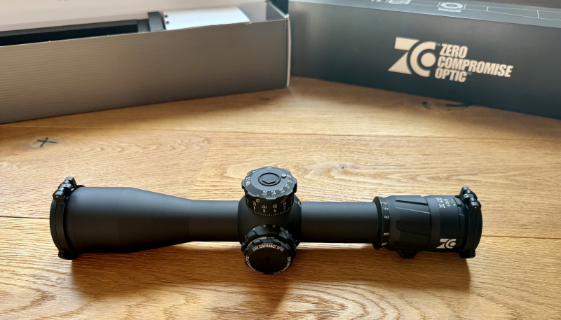 ZCO Zero Compronise rifle scope ZC420 4-20×50 MPCT1 reticle – as good as new!