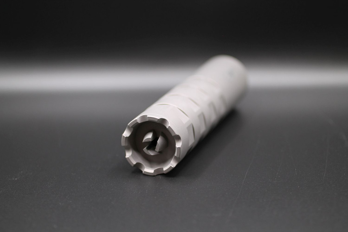 Full-titanium silencer for free weapons!