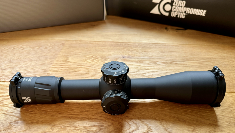 ZCO Zero Compronise rifle scope ZC420 4-20x50 MPCT1 reticle – as good as new!